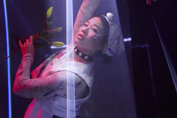 20251027_Mountains_Seas_show_light_c1_0534_spt_curve50